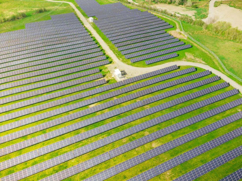 Granja de paneles solares